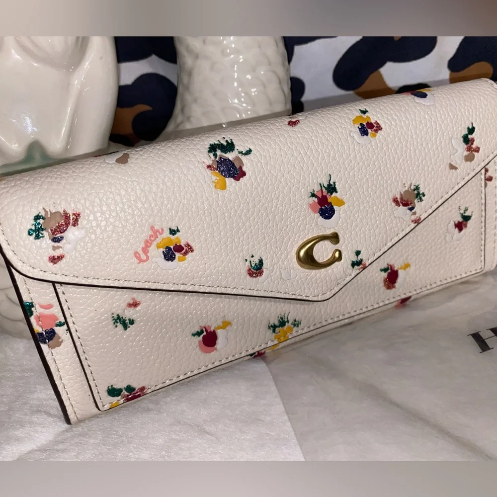 COACH WYN SOFT PEBBLE LEATHER WALLET WITH PAINT DAB FLORAL PRINT